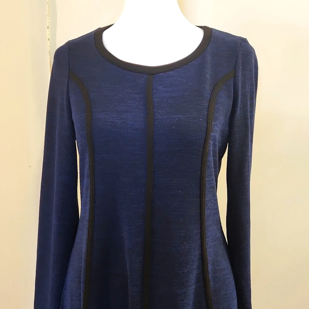 Neesha~ Long-sleeved Panel Trimmed Dress Navy Blue and Black Size M - Picture 2 of 5